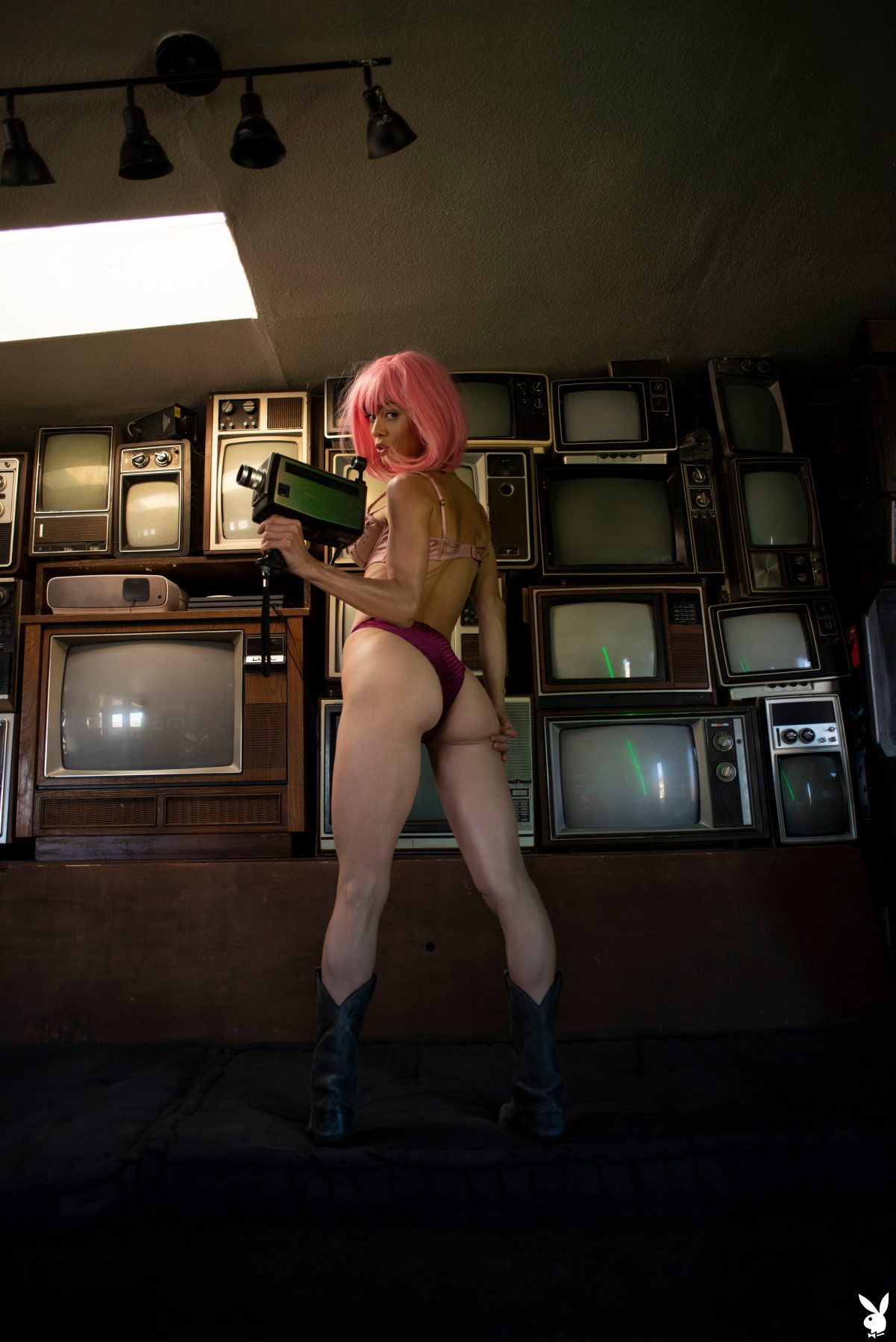 noel-leon-nude-camera-ready-playboy-0006