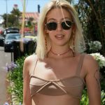 avery nude postcard from madeira mplstudios 0002