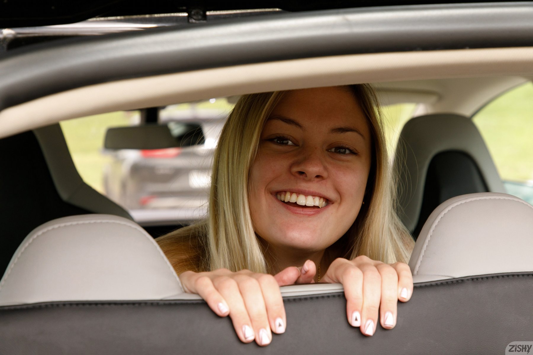 amber moore campus review 2 zishy 0019