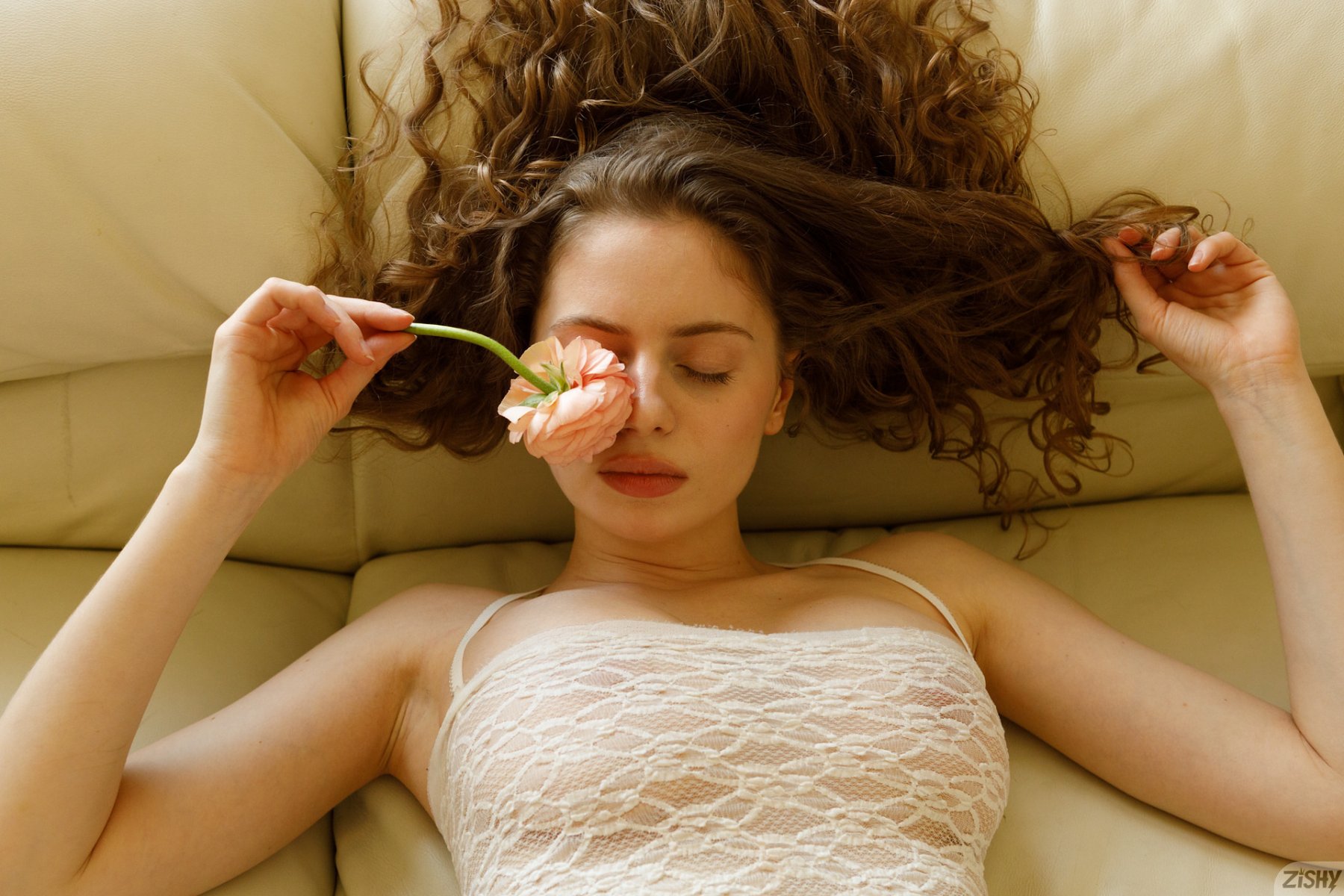 mitropoliya off white 1 zishy 0049