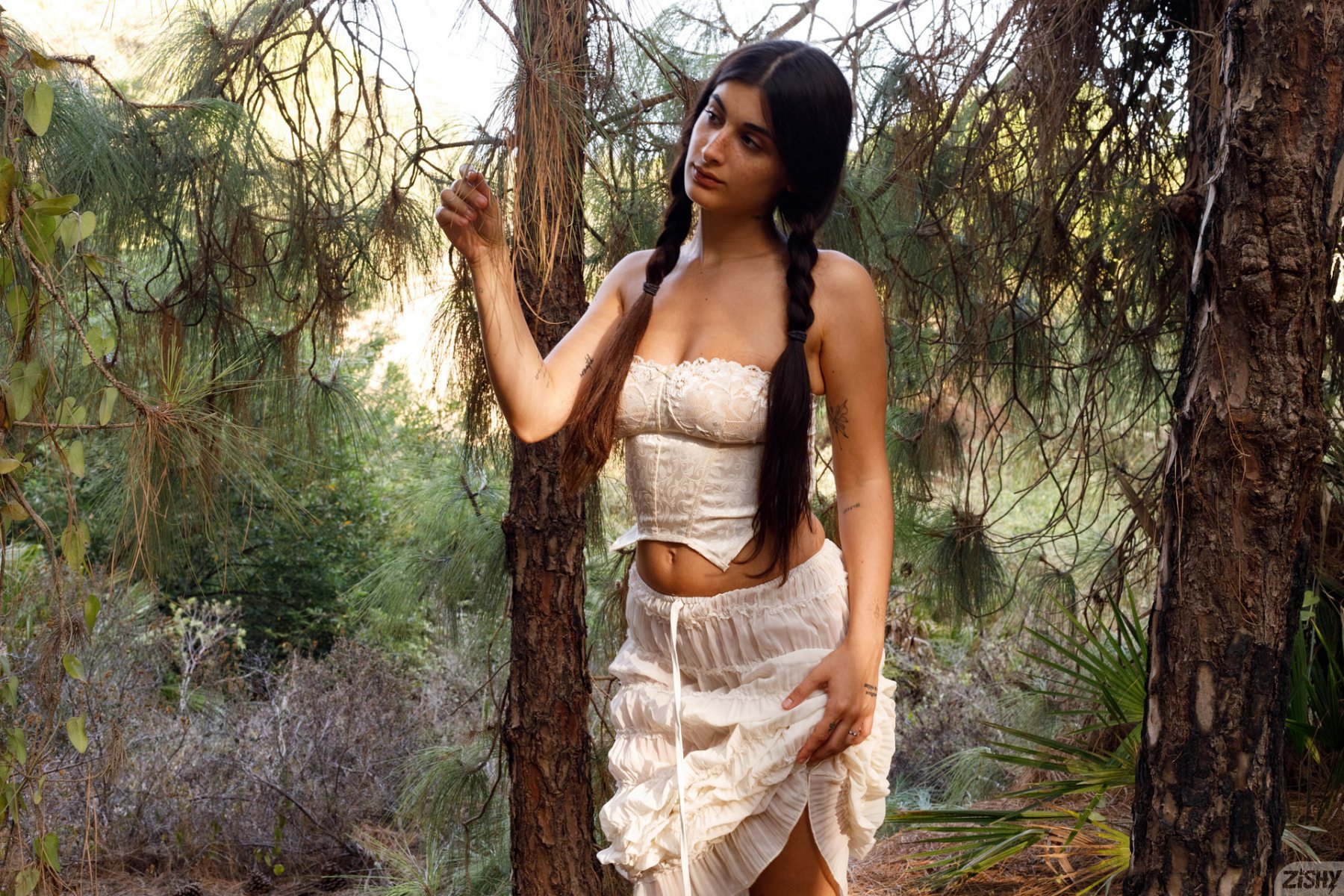 sary galmida unfiltered honey zishy 0002