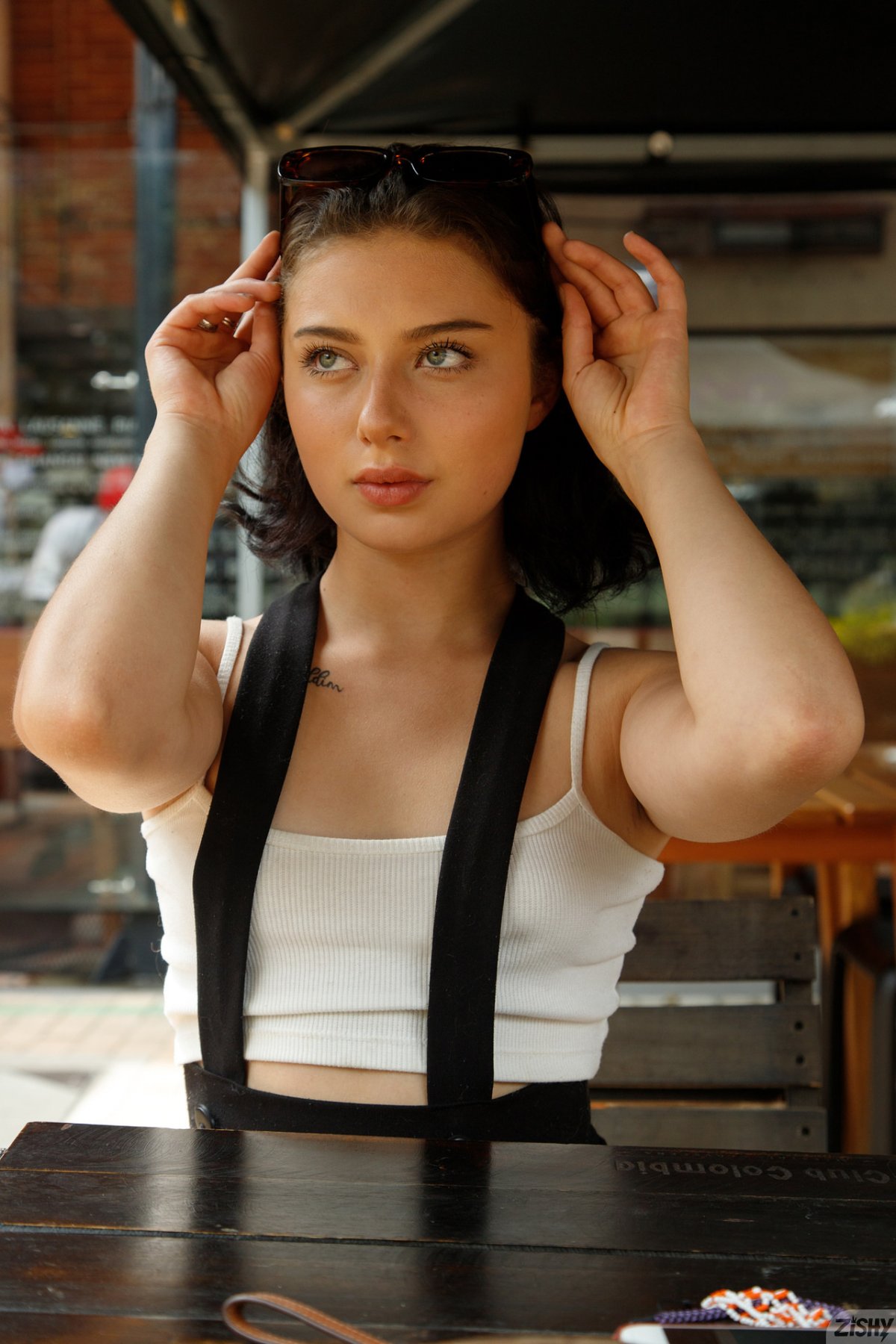 zara skolera taste the face 1 zishy 0003