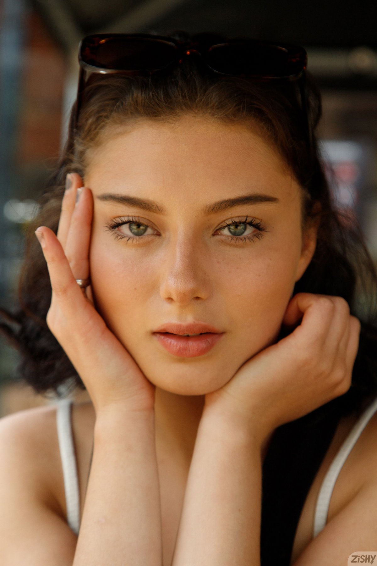 zara skolera taste the face 1 zishy 0004