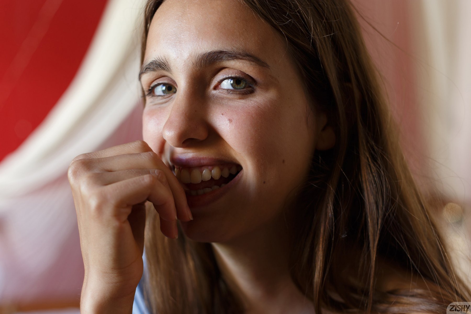 zoe aguilar the blank show zishy 0054